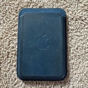 Apple Wallet FineWoven Pacific Blue